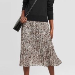 NWT A New Day Women’s Medium Leopard Print High Rise Midi Accordion Skirt